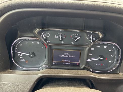 Used 2020 GMC Sierra 1500 SLE w/ SLE Value Package image 9