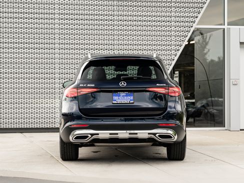Used 2024 Mercedes-Benz GLC 300 4MATIC image 32