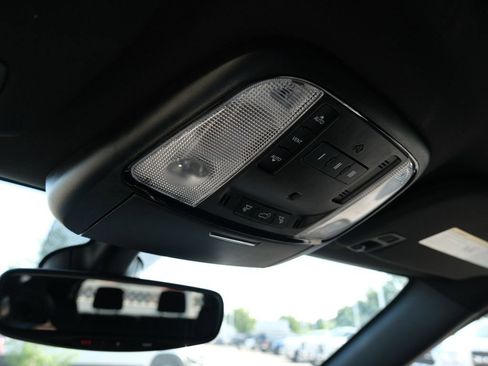 Used 2022 Dodge Durango R/T w/ Blacktop Package AWD/4WD image 18