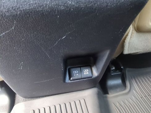 Used 2020 Toyota 4Runner Limited AWD/4WD image 37