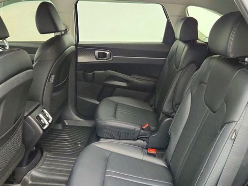 Used 2025 Kia Sorento EX AWD/4WD image 20