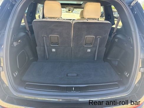 Used 2023 Jeep Grand Cherokee L Limited AWD/4WD image 39