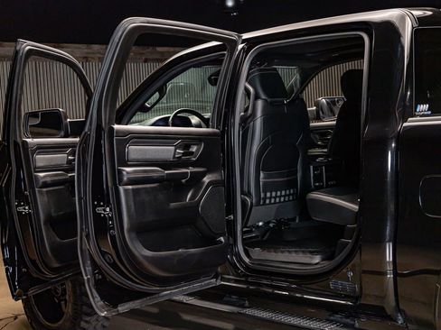 Used 2020 RAM 1500 Big Horn w/ Built-to-serve Edition image 29