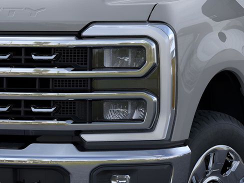 New 2026 Ford F250 Lariat w/ Chrome Package image 18