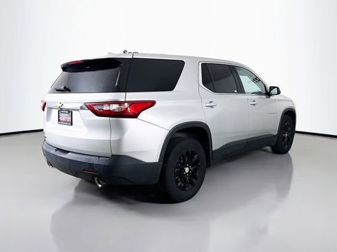 Used 2018 Chevrolet Traverse LS image 9