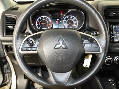 Used 2024 Mitsubishi Outlander Sport SE AWD/4WD image 12
