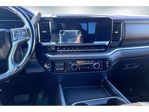 Used 2024 Chevrolet Silverado 3500 High Country w/ Technology Package image 10