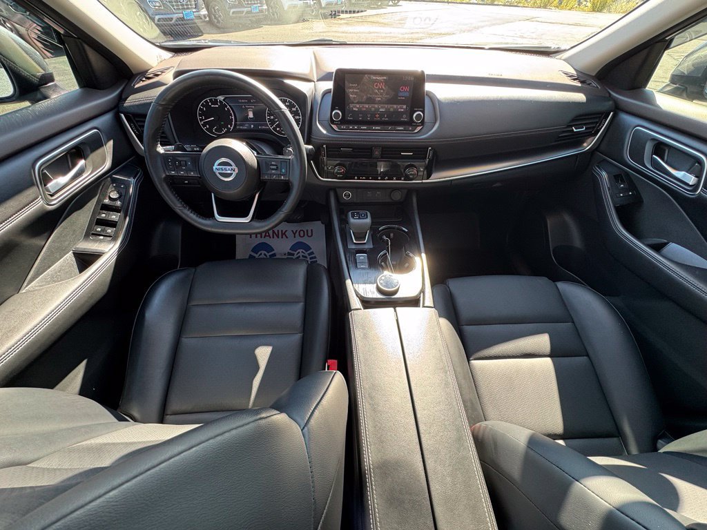Used 2021 Nissan Rogue SV w/ Premium Package AWD/4WD image 12