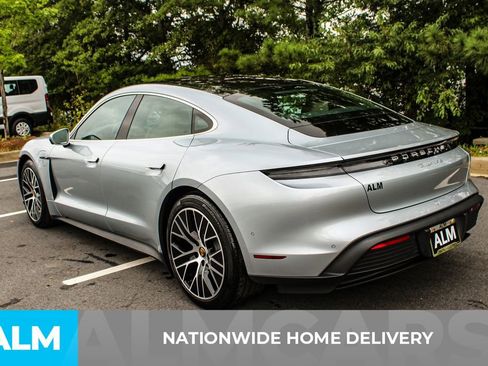 Used 2023 Porsche Taycan 4S w/ Performance Package image 5