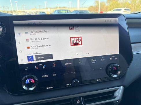 Used 2023 Lexus RX 350 350 Luxury w/ Accessory Package (Z1) image 15