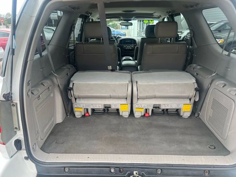 Used 2006 Toyota Sequoia Limited RWD image 17