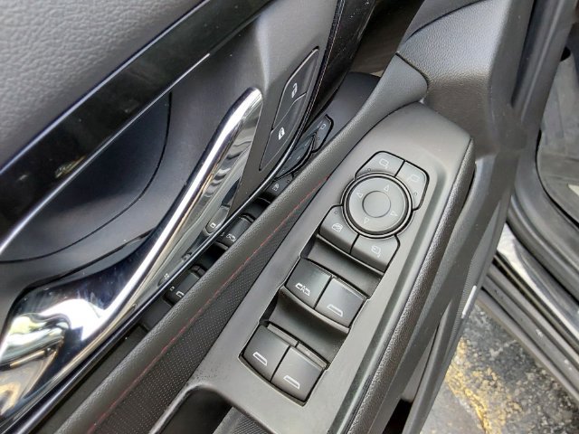 Used 2023 Chevrolet Traverse RS w/ LPO, Floor Liner Package AWD/4WD image 23