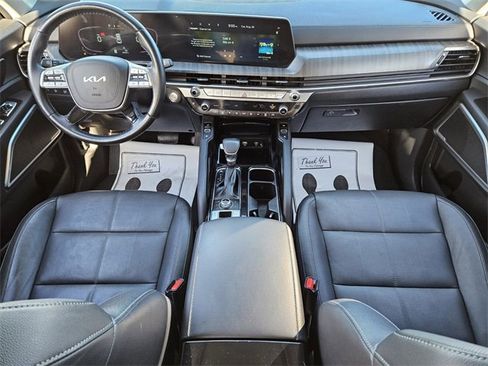 Used 2023 Kia Telluride EX w/ EX Captain's Chair Package image 12