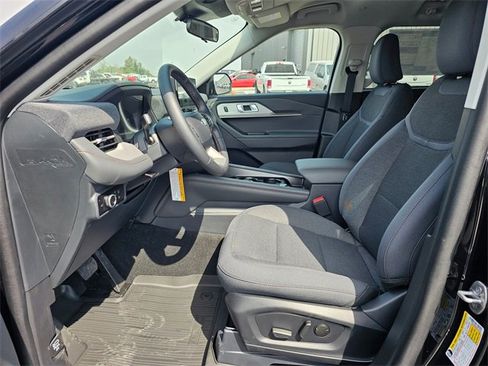 New 2025 Ford Explorer Active image 11