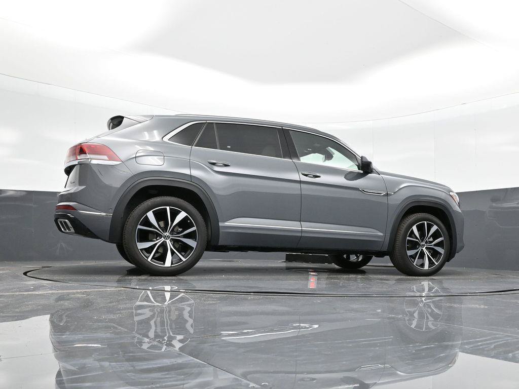 New 2025 Volkswagen Atlas Cross Sport SEL Premium R-Line AWD/4WD image 25