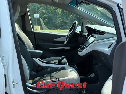 Used 2017 Chevrolet Bolt LT image 18