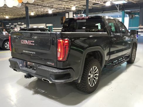 Used 2023 GMC Sierra 1500 AT4 w/ AT4 Premium Package AWD/4WD image 8