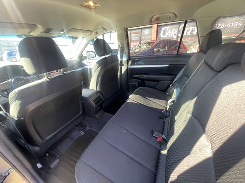 Used 2011 Subaru Outback 2.5i Premium w/ All-Weather Pkg image 12