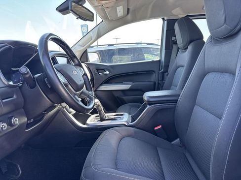 Used 2018 Chevrolet Colorado LT w/ LT Convenience Package AWD/4WD image 11