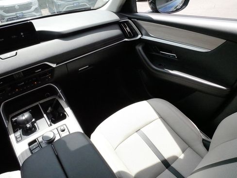 Used 2024 MAZDA CX-90 Plug-In Hybrid w/ Preferred AWD/4WD image 11