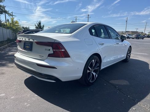 Used 2024 Volvo S60 B5 Plus image 7