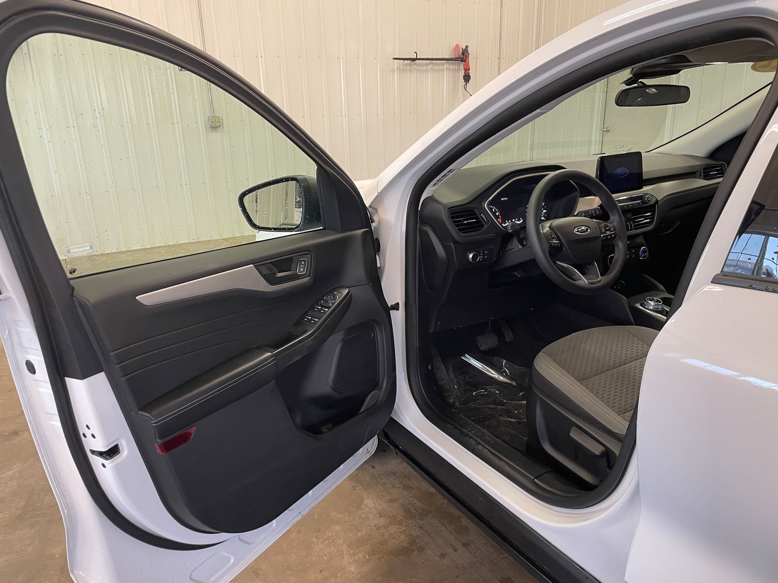Used 2022 Ford Escape SE AWD/4WD image 9