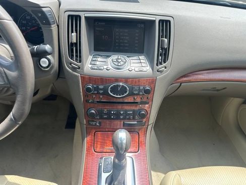 Used 2009 INFINITI G37 x Sedan w/ Premium Pkg AWD/4WD image 15