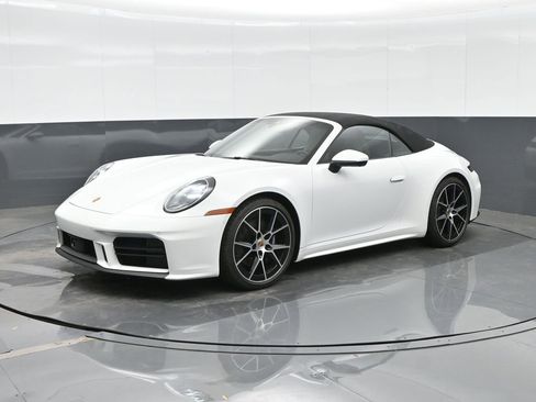 Certified 2025 Porsche 911 Carrera image 34