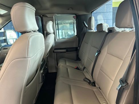 Certified 2020 Ford F250 XLT w/ XLT Value Package image 13