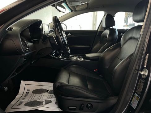 Used 2019 Kia Stinger image 10