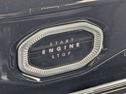 New 2026 Jeep Grand Cherokee Altitude AWD/4WD image 29
