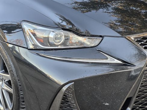 Used 2018 Lexus IS 300 F-Sport Package image 6