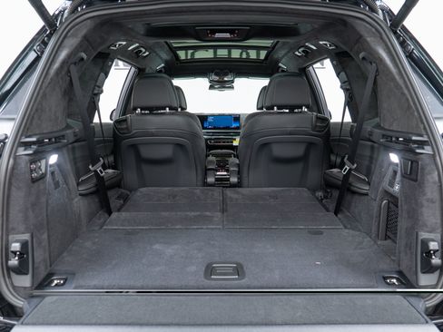 New 2027 BMW X7 xDrive40i w/ Executive Package AWD/4WD image 10