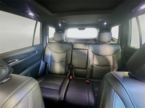 Used 2024 Cadillac XT6 Premium Luxury image 25