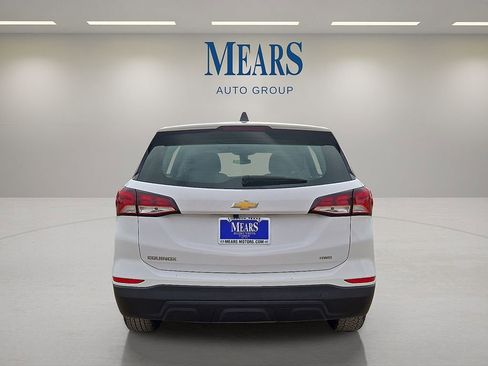 Used 2024 Chevrolet Equinox LS image 4