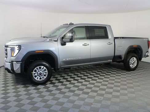 New 2026 GMC Sierra 2500 SLE w/ SLE Convenience Package image 2