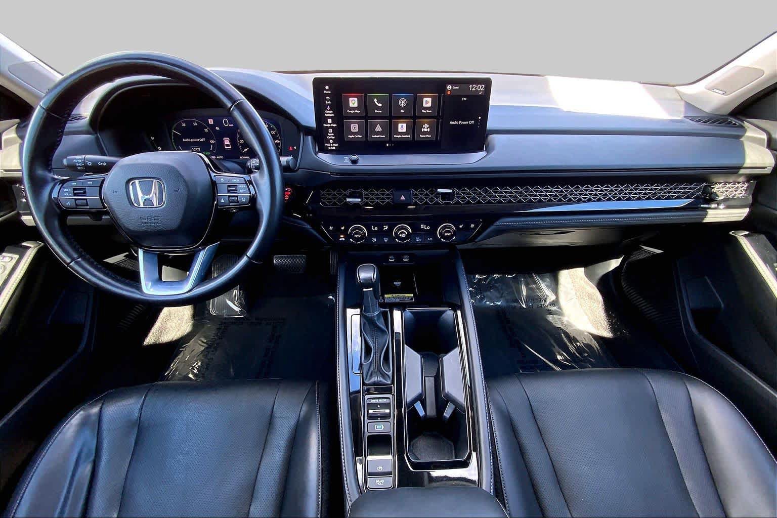 Used 2023 Honda Accord Touring image 15