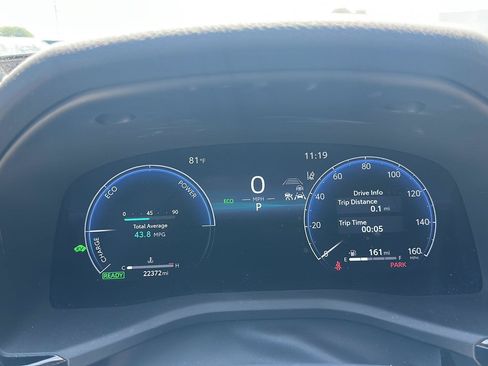 Used 2025 Toyota Camry XSE AWD/4WD image 16