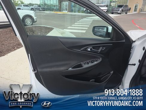 Used 2024 Chevrolet Malibu LT FWD image 10