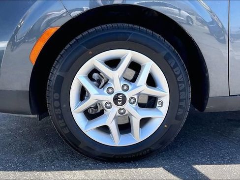 Used 2021 Kia Soul S FWD image 8