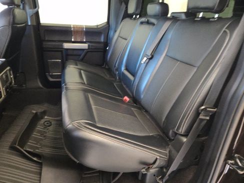 Used 2019 Ford F150 Lariat w/ Equipment Group 502A Luxury AWD/4WD image 15