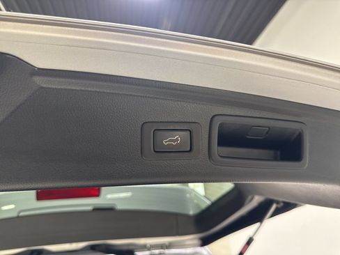 Used 2016 Subaru Forester 2.0XT Touring w/ Eyesight & Navigation System AWD/4WD image 38