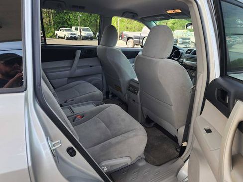 Used 2010 Toyota Highlander 4WD image 15