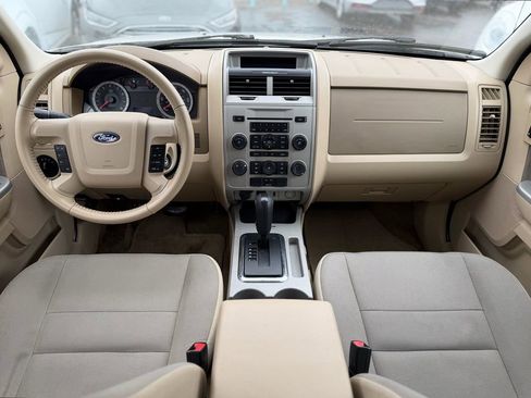 Used 2011 Ford Escape XLT AWD/4WD image 11
