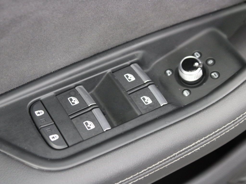 Used 2022 Audi S4 Premium Plus w/ Premium Plus Package AWD/4WD image 63