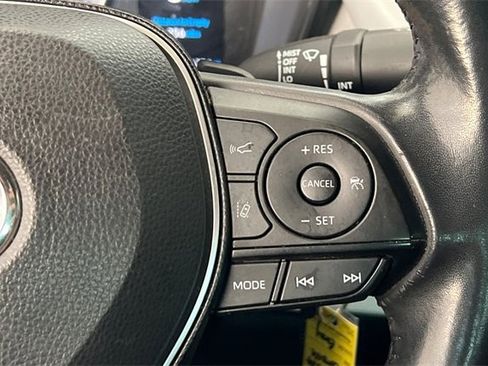 Used 2020 Toyota Corolla SE image 25