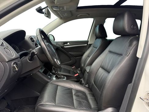 Used 2013 Volkswagen Tiguan S AWD/4WD image 10