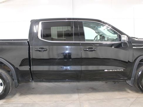 Used 2024 GMC Sierra 1500 SLE image 11