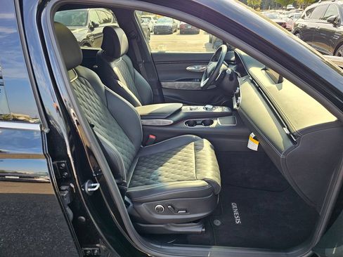 Certified 2025 Genesis GV70 3.5T Sport w/ Sport Advanced Package AWD/4WD image 29