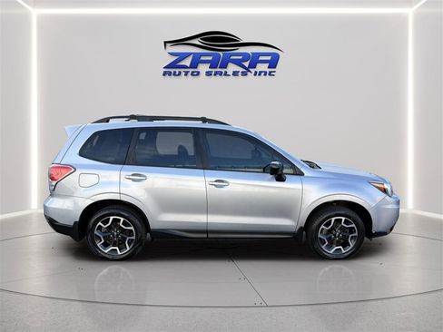 Used 2018 Subaru Forester 2.5i Premium w/ Popular Package #3B AWD/4WD image 8